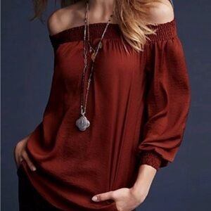 CAbi Off-Shoulder Rust Blouse NWT XS